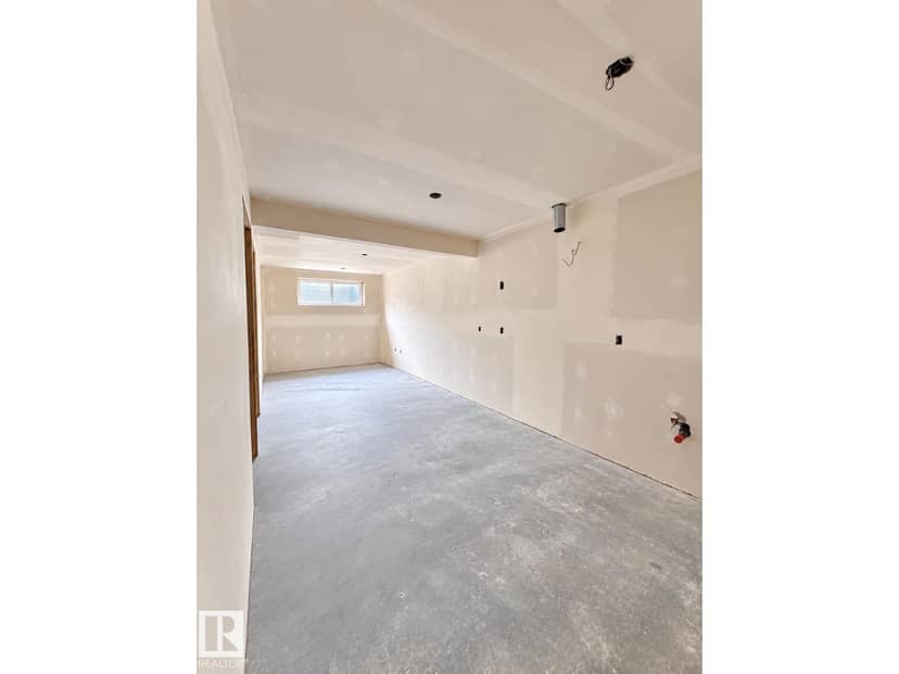 262 39A AV NW — photo 32 of 40