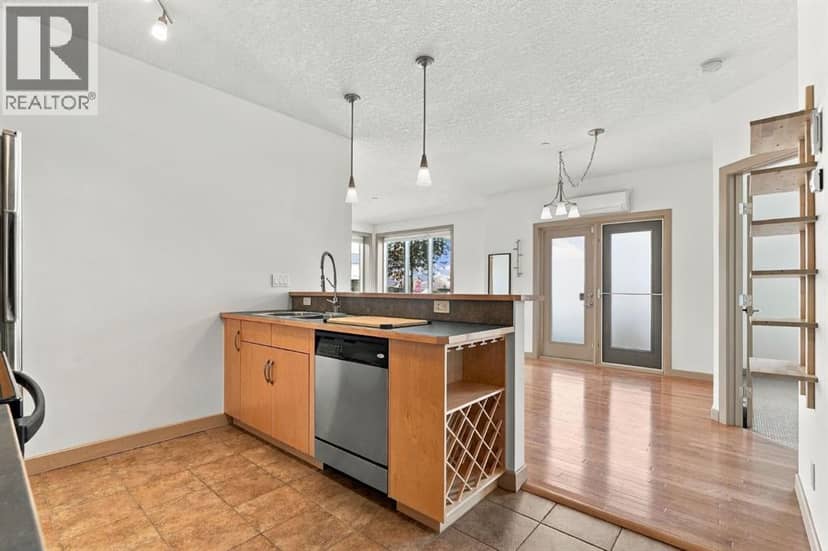 107, 910 18 Avenue SW — photo 18 of 36