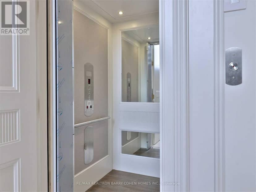 39 Arjay Crescent — photo 12 of 36