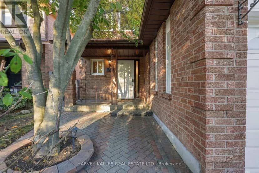 4222 Angeloni Drive, Mississauga, photo 2