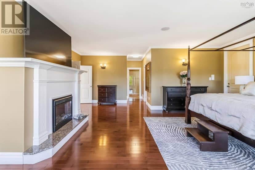 61 Colins Road — photo 15 of 40