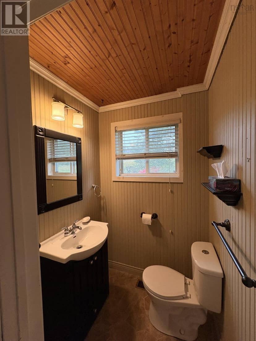 8005 Highway 209 — photo 27 of 40