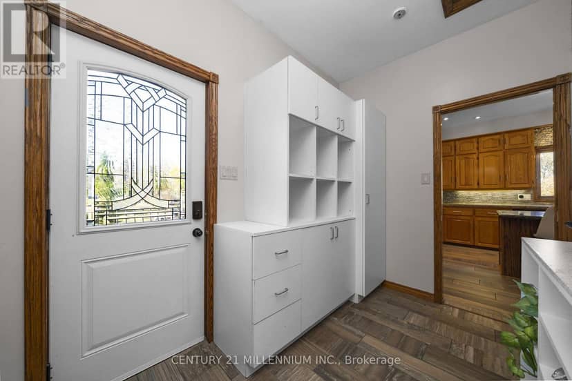 6 Kerry Court — photo 11 of 40
