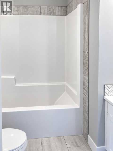 8524 21 Avenue — photo 12 of 19
