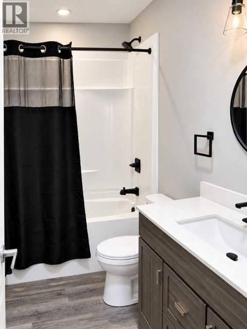 8524 21 Avenue — photo 17 of 19