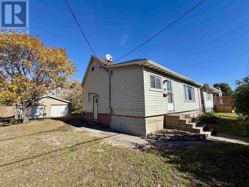 328 McNabb ST, Sault Ste. Marie, photo 2