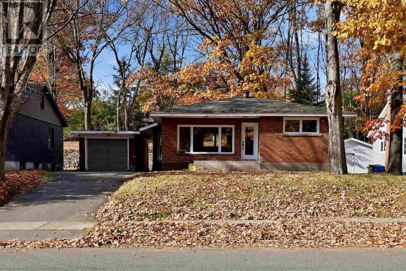 147 Shannon RD, Sault Ste. Marie