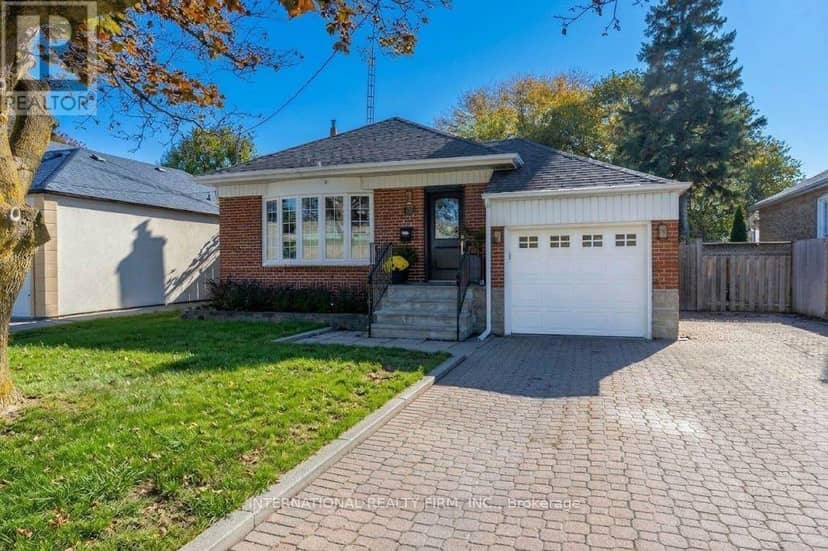 582 South Service Road, Mississauga
