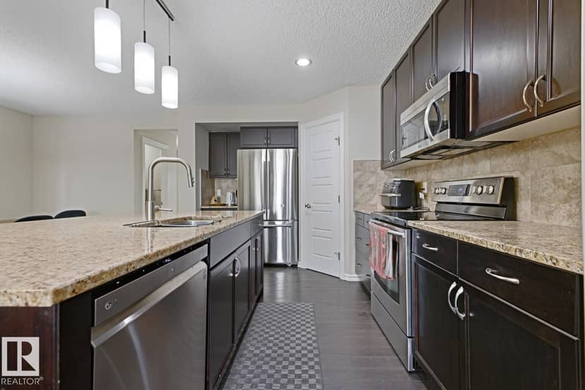 13536 164 AV NW — photo 16 of 40