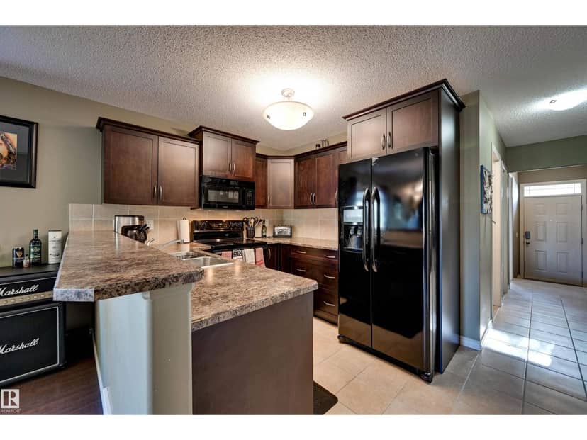 #49 10 Woodcrest Ln — photo 9 of 30