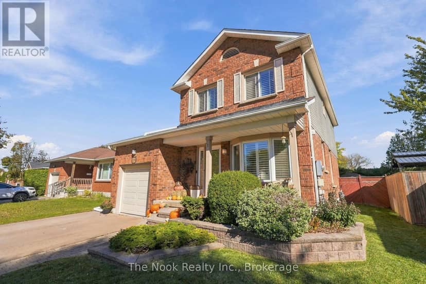 19 Sandringham Drive, Clarington, photo 2