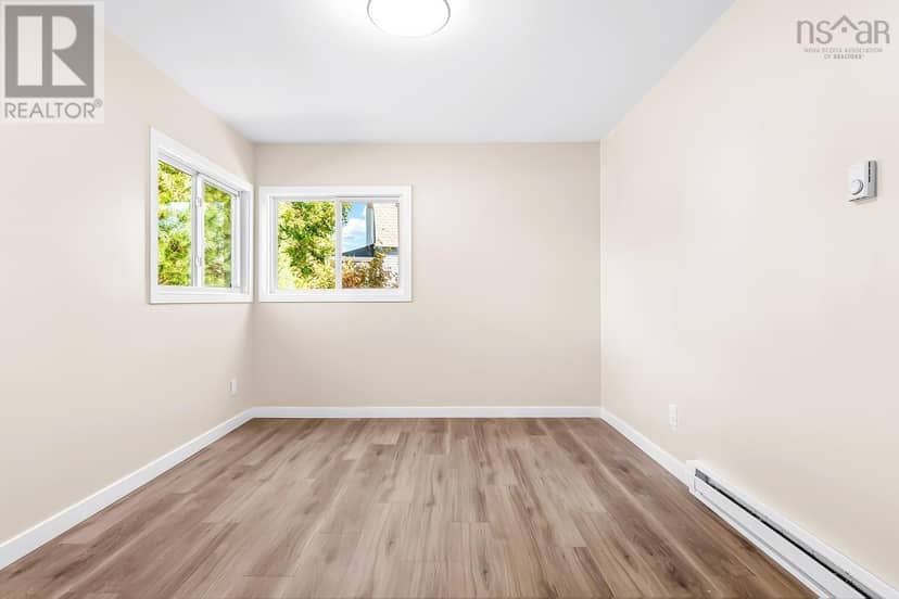 171 Renfrew Street — photo 27 of 40