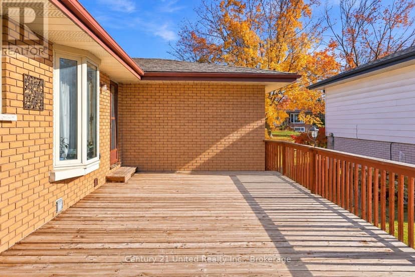 807 Highland Court — photo 14 of 40