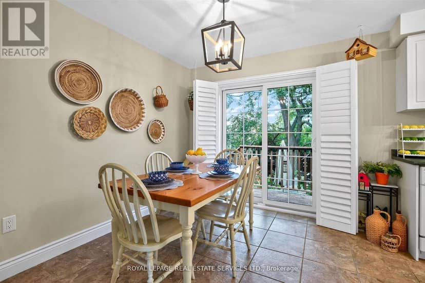 45 Rosemarie Crescent — photo 10 of 40