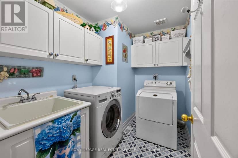 45 Rosemarie Crescent — photo 19 of 40