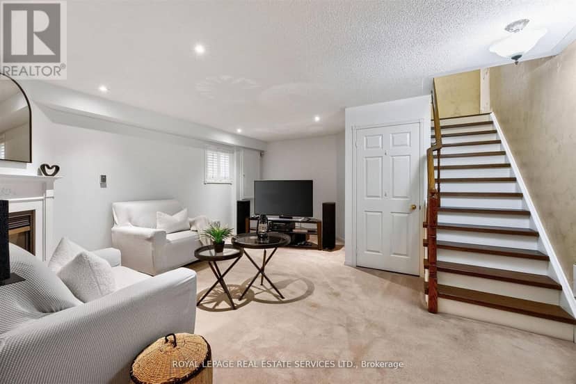 45 Rosemarie Crescent — photo 20 of 40
