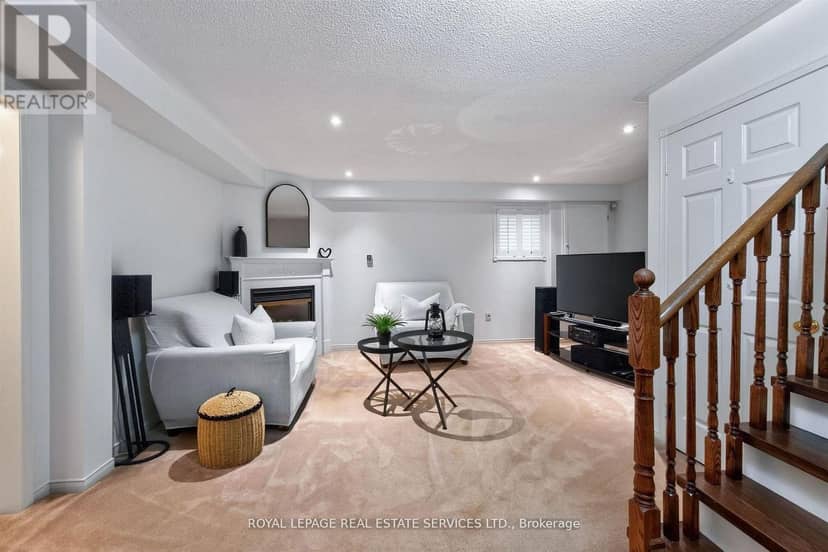 45 Rosemarie Crescent — photo 21 of 40