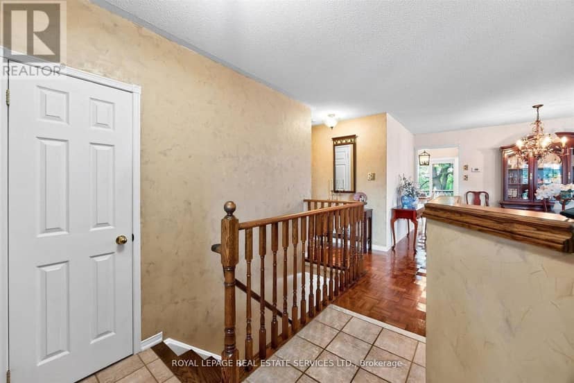 45 Rosemarie Crescent, Whitby, photo 5
