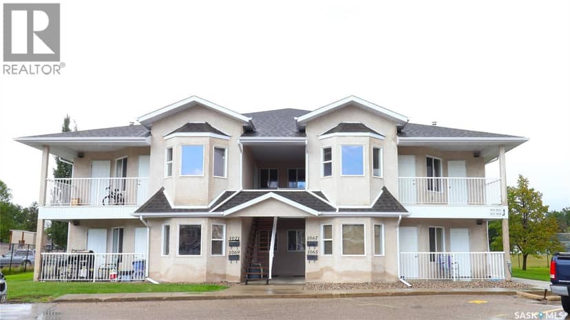 1067 Birchwood Place — photo 9 of 10