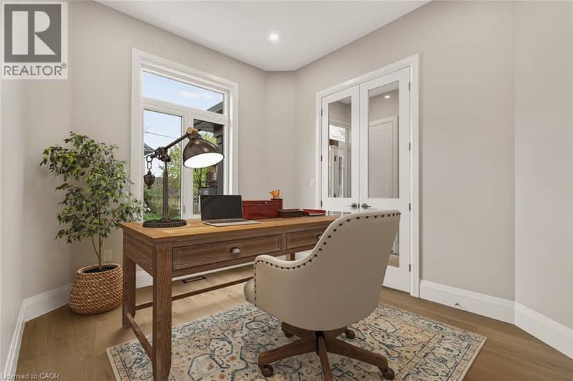 279 HESS Street S, Hamilton, photo 3
