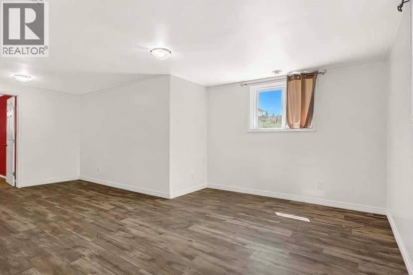 10244 97 Street — photo 22 of 38