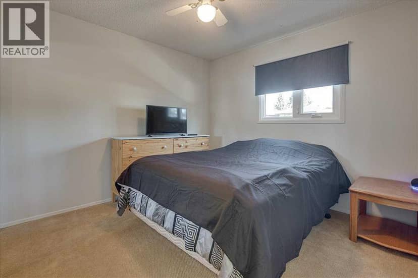 18 Greenham Drive — photo 12 of 32