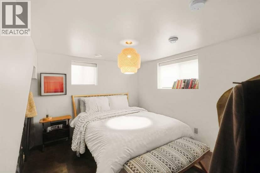 817 4 Street NE — photo 30 of 40