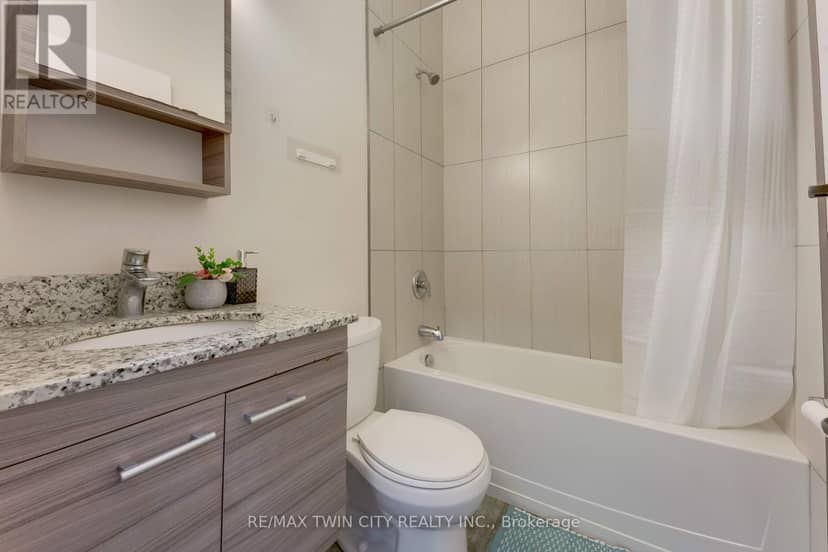 103 - 253 Albert Street — photo 21 of 37