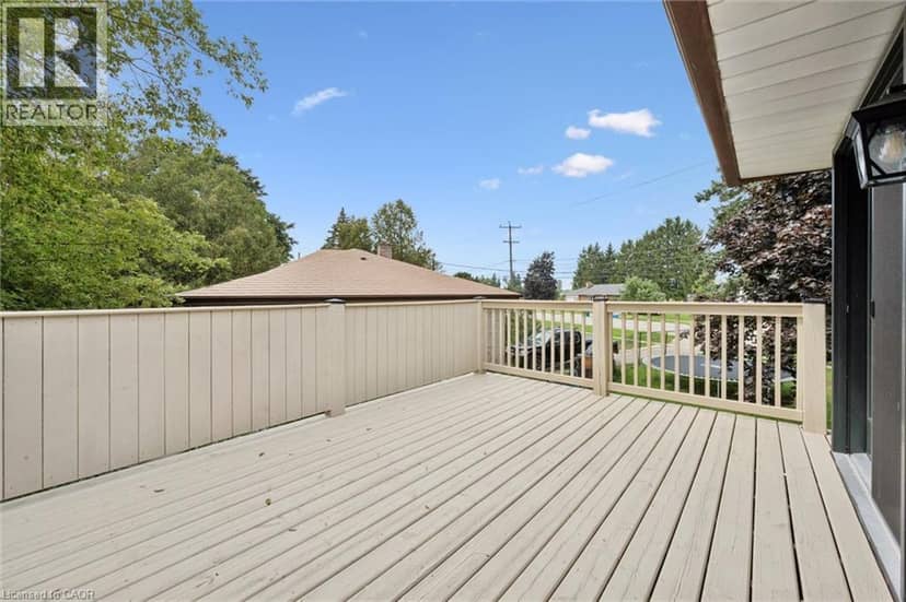 8 CHRISTIAN Street — photo 28 of 40