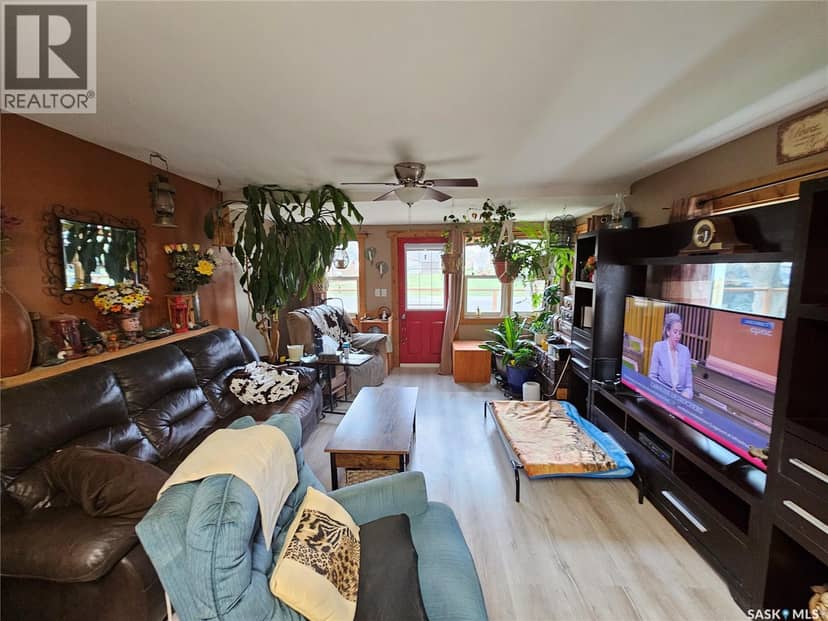 107 Carlyle STREET — photo 19 of 35