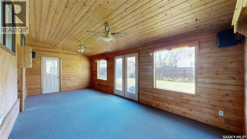 1513 Chestnut DRIVE — photo 17 of 40