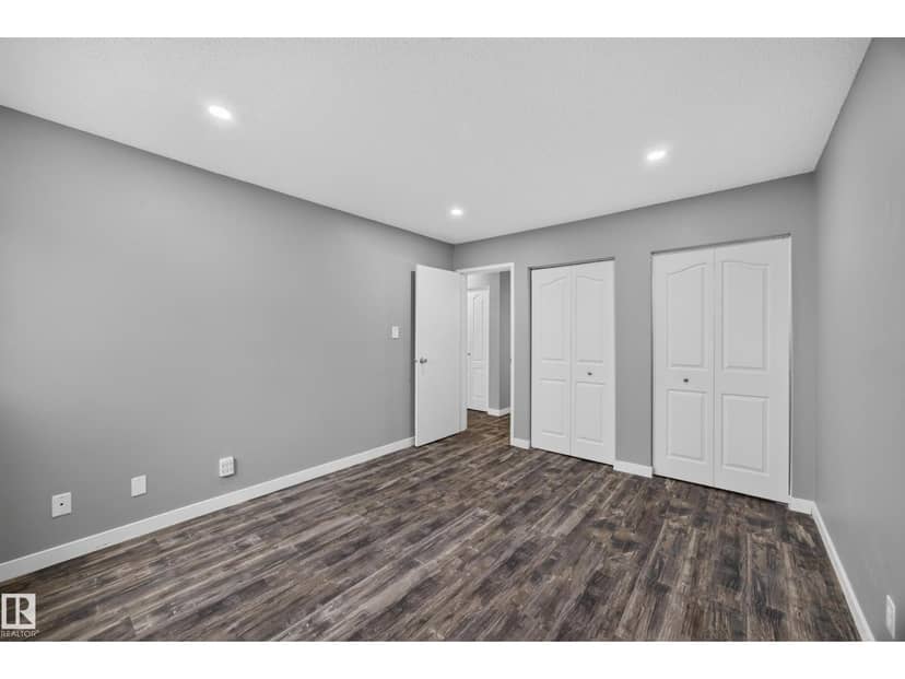 #27 11245 31 AV NW — photo 28 of 40