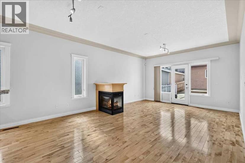 125 25 Avenue NW — photo 15 of 40