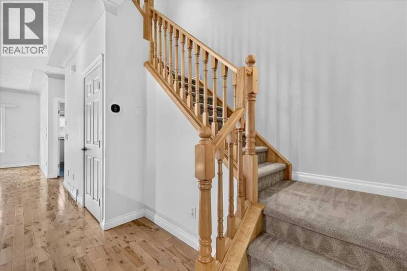 125 25 Avenue NW — photo 22 of 40