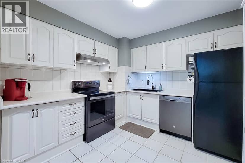 26 MOSS Boulevard Unit# 1 — photo 18 of 40