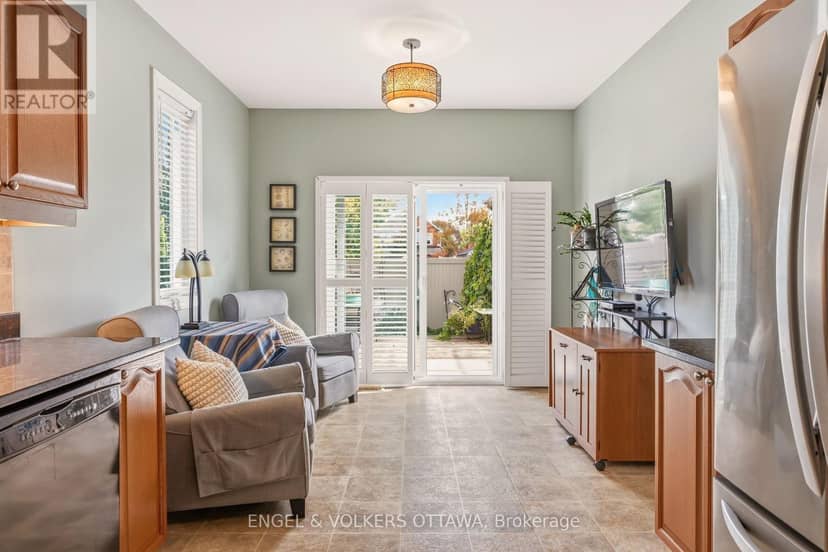 518 Stonechurch Way — photo 15 of 40