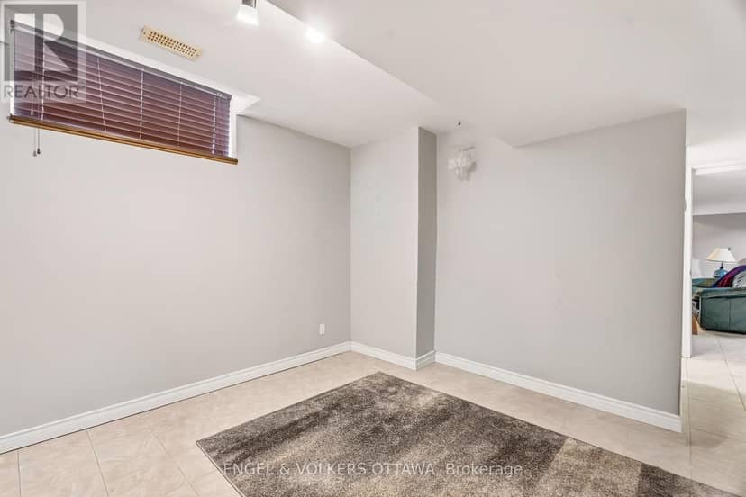 518 Stonechurch Way — photo 33 of 40