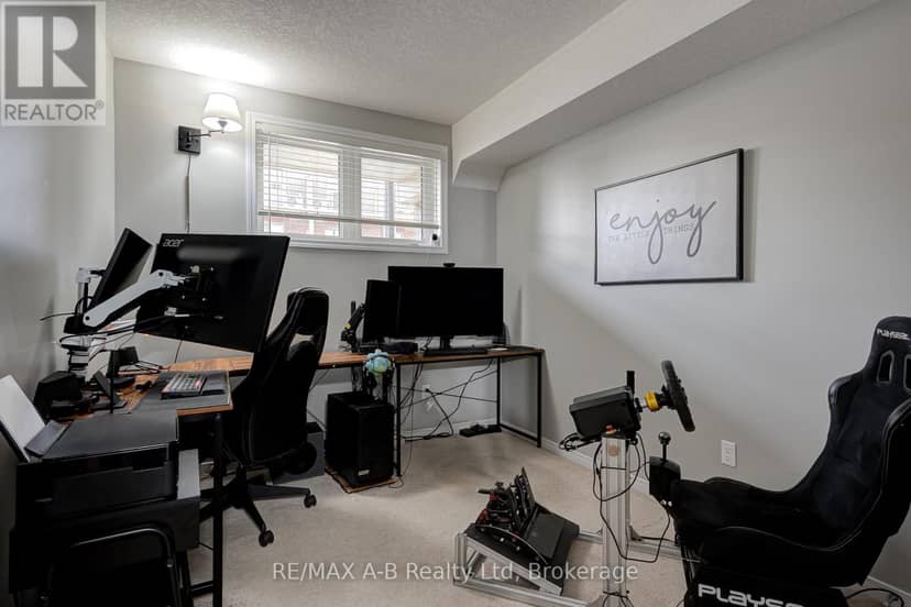H - 242 Rachel Crescent — photo 21 of 32