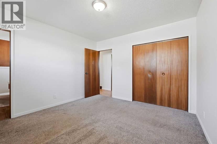 5404 46 Avenue — photo 16 of 40