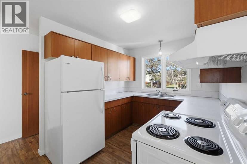 5404 46 Avenue, Lacombe, photo 6
