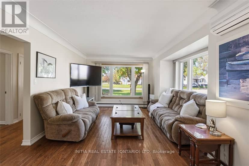 755 Talfourd Street — photo 6 of 31