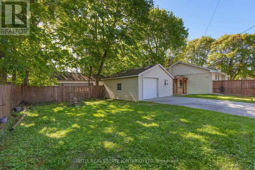 755 Talfourd Street — photo 4 of 31