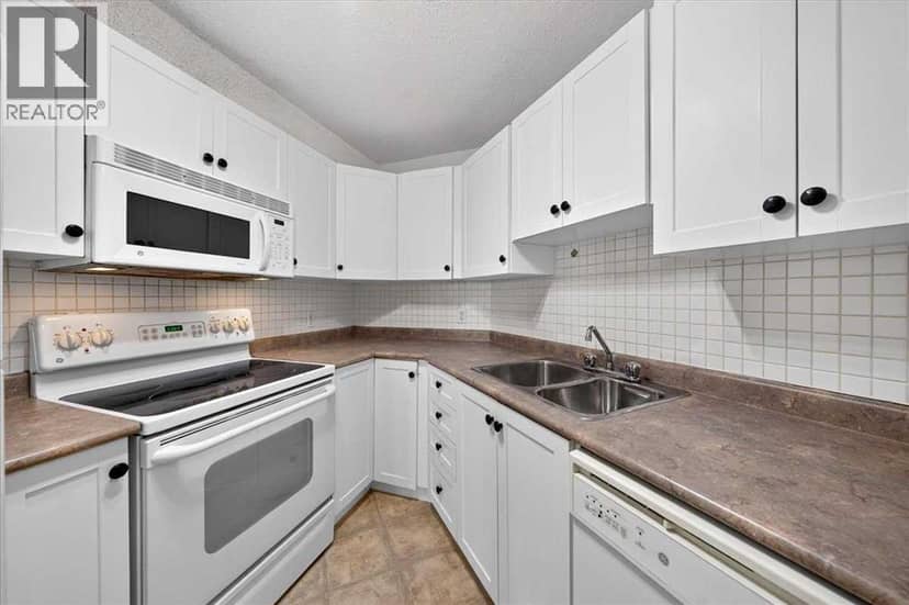 1210, 8810 Royal Birch Boulevard NW, Calgary, photo 4