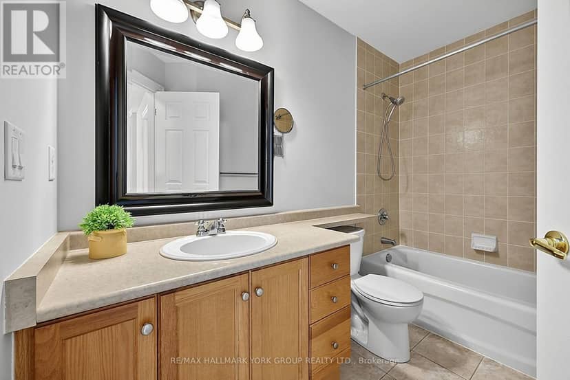 923 Creekfront Way — photo 11 of 17
