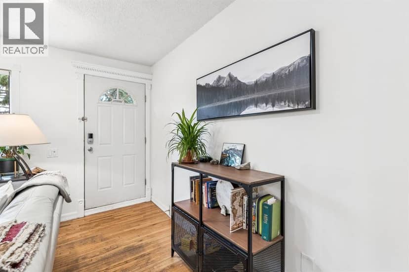 5216 18 Avenue NW, Calgary, photo 4