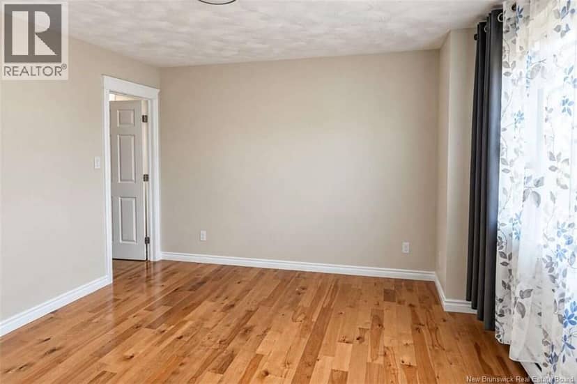 34 Tanya Crescent — photo 14 of 32