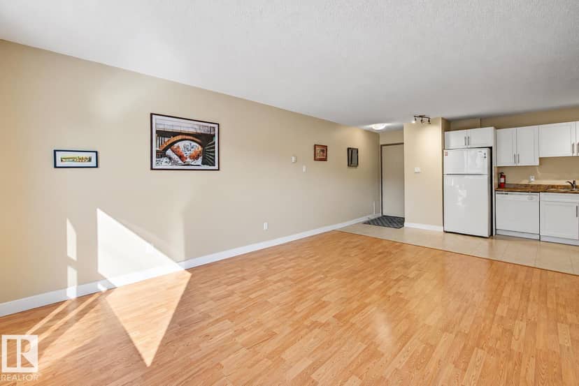 #309 9710 105 ST NW, Edmonton, photo 8