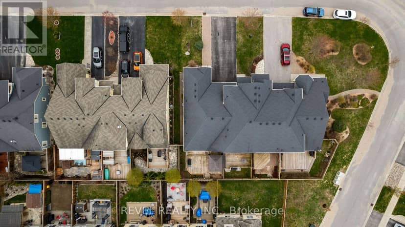 42 Sandy Coast Crescent — photo 37 of 40
