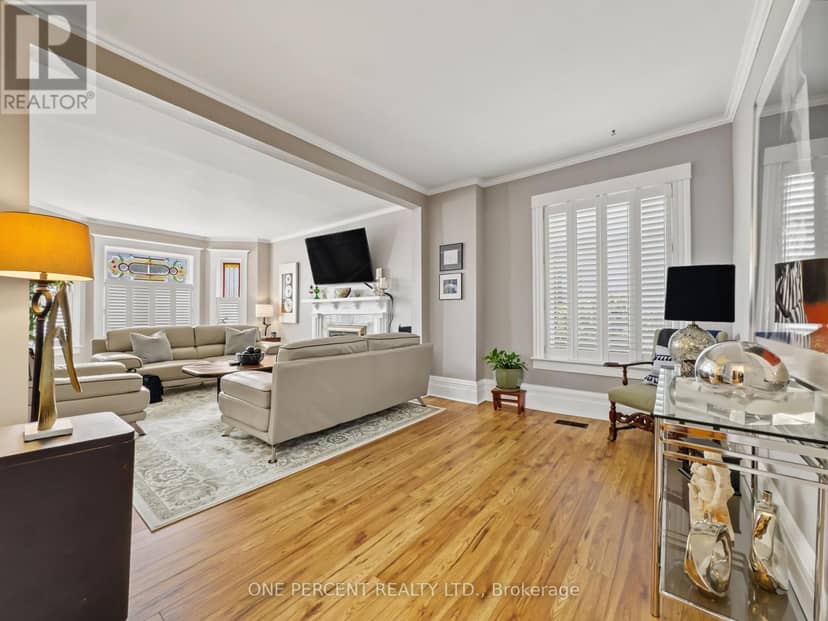 150 King Street — photo 11 of 40