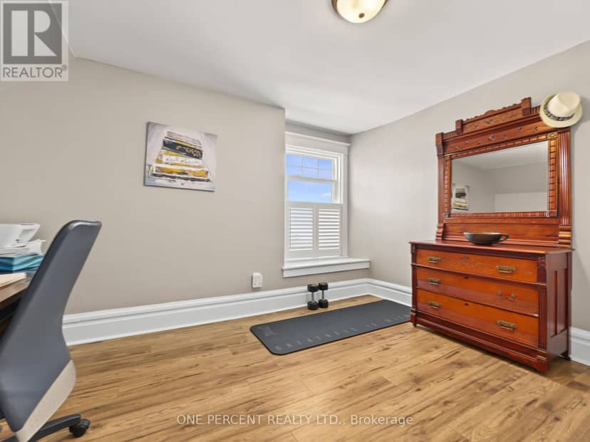 150 King Street — photo 31 of 40